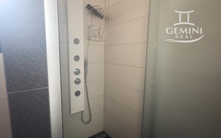 4 - IZBOVÁ NOVOSTAVBA VO VIDINEJ S OBROVSKÝM POZEMKOM, TERASOU A DVOJGARÁŽOU