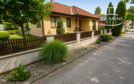 4-izbový rodinný dom s krbom a nádherným pozemkom | Fiľakovo