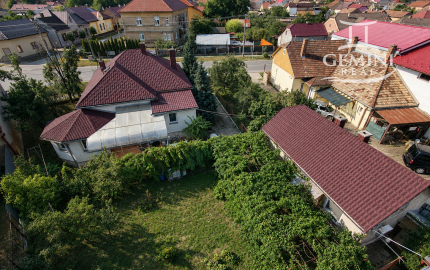 Rodinný dom s druhou obytnou časťou, garážou a záhradou – Šafárikova ulica, Tornaľa
