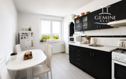 KOMPLETNE ZREKONŠTRUOVANÝ 3-IZBOVÝ BYT S BALKÓNOM | ROŽŇAVSKÁ | 63 m² | RIMAVSKÁ SOBOTA