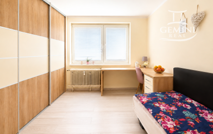 KOMPLETNE ZREKONŠTRUOVANÝ 3-IZBOVÝ BYT S BALKÓNOM | ROŽŇAVSKÁ | 63 m² | RIMAVSKÁ SOBOTA