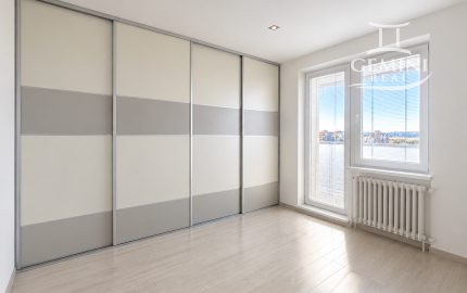 KOMPLETNE ZREKONŠTRUOVANÝ 3-IZBOVÝ BYT S BALKÓNOM | ROŽŇAVSKÁ | 63 m² | RIMAVSKÁ SOBOTA