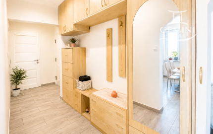 KOMPLETNE ZREKONŠTRUOVANÝ 3-IZBOVÝ BYT S BALKÓNOM | ROŽŇAVSKÁ | 63 m² | RIMAVSKÁ SOBOTA