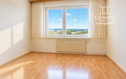 4-izbový byt 88 m² s balkónom, klimatizáciou a variabilnou dispozíciou – Rimavská Sobota