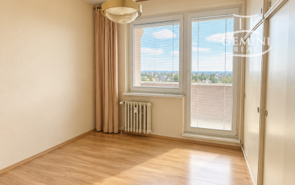 4-izbový byt 88 m² s balkónom, klimatizáciou a variabilnou dispozíciou – Rimavská Sobota