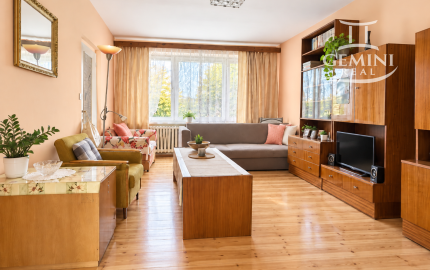 REZERVOVANÉ !!! 2-izbový byt s balkónom a výťahom v pôvodnom stave – 66 m², Dobšinského, Rimavská Sobota