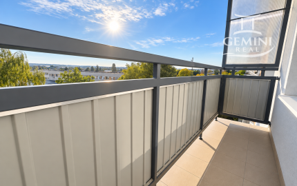 REZERVOVANÉ !!! 2-izbový byt s balkónom a výťahom v pôvodnom stave – 66 m², Dobšinského, Rimavská Sobota