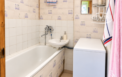 REZERVOVANÉ !!! 2-izbový byt s balkónom a výťahom v pôvodnom stave – 66 m², Dobšinského, Rimavská Sobota