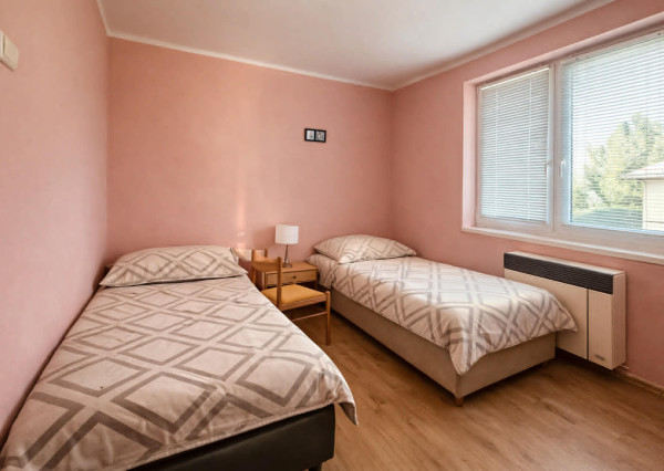 3-IZBOVÝ BYT + GARÁŽ + ZÁHRADA 587 m² – JELŠAVA okres Revúca