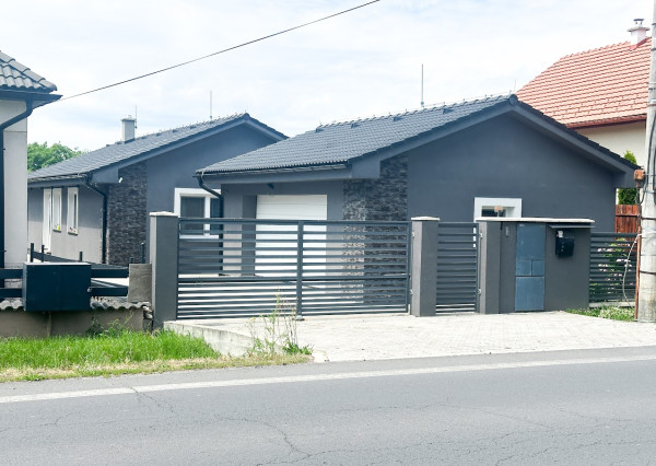 4 - IZBOVÁ NOVOSTAVBA VO VIDINEJ S OBROVSKÝM POZEMKOM, TERASOU A DVOJGARÁŽOU