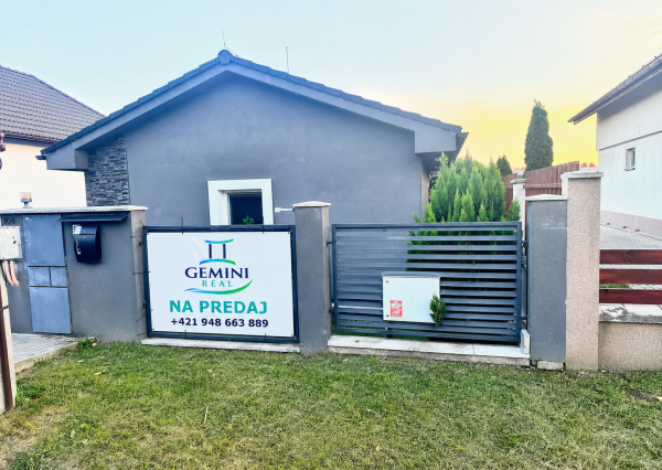 4 - IZBOVÁ NOVOSTAVBA VO VIDINEJ S OBROVSKÝM POZEMKOM, TERASOU A DVOJGARÁŽOU