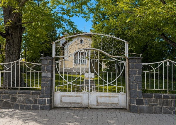 Noblesná mestská vila z čias Rakúsko-Uhorska | Kubányho | Rimavská Sobota