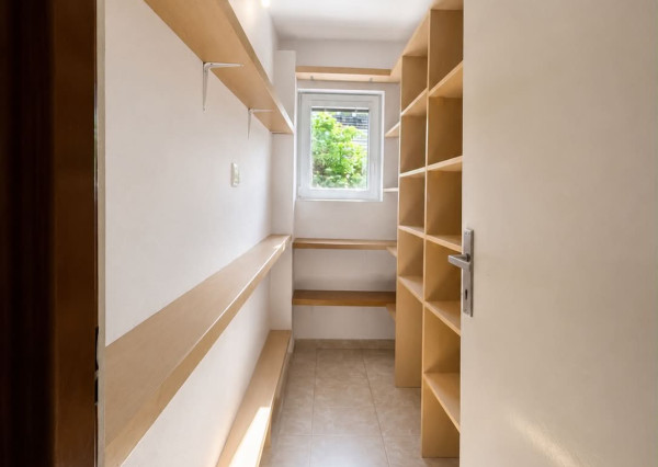 Rodinný dom s veľkou záhradou 1 868 m² – Vinice,  len 4  km od centra Rimavskej Soboty