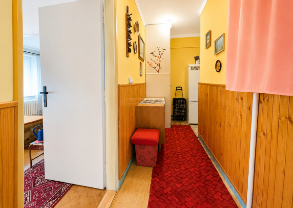 2-izbový byt s balkónom vo vyhľadávanej lokalite – Družstevná ulica, Rimavská Sobota
