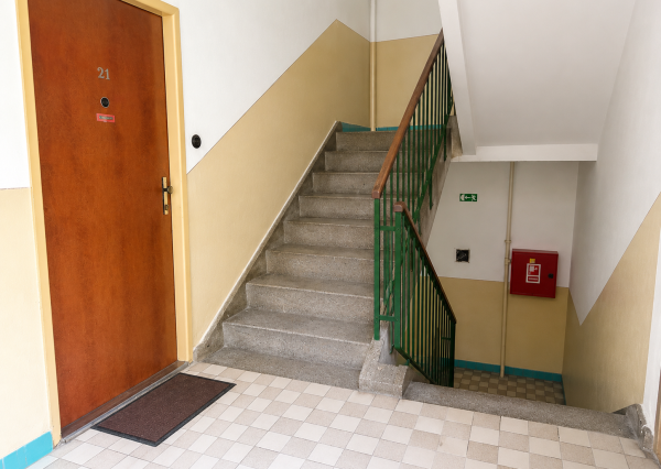 2-izbový byt s balkónom vo vyhľadávanej lokalite – Družstevná ulica, Rimavská Sobota
