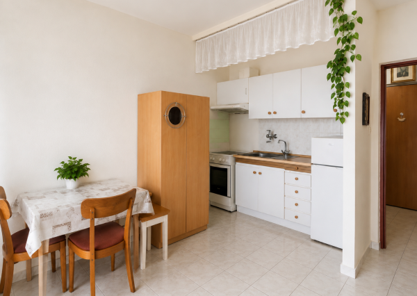 1-IZBOVÝ BYT S BALKÓNOM V CENTRE RIMAVSKEJ SOBOTY – MALOHONTSKÁ ULICA