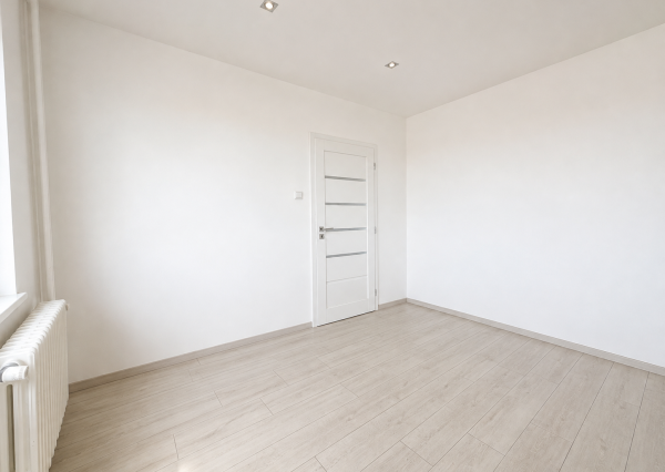 KOMPLETNE ZREKONŠTRUOVANÝ 3-IZBOVÝ BYT S BALKÓNOM | ROŽŇAVSKÁ | 63 m² | RIMAVSKÁ SOBOTA