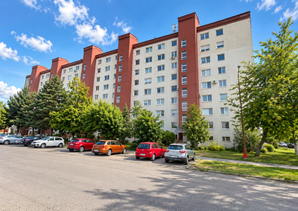 3-izbový byt s balkónom, 62 m² – | Sídlisko Západ, Rimavská Sobota