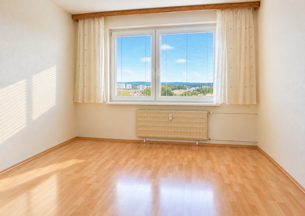 4-izbový byt 88 m² s balkónom, klimatizáciou a variabilnou dispozíciou – Rimavská Sobota