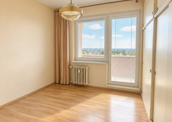 4-izbový byt 88 m² s balkónom, klimatizáciou a variabilnou dispozíciou – Rimavská Sobota