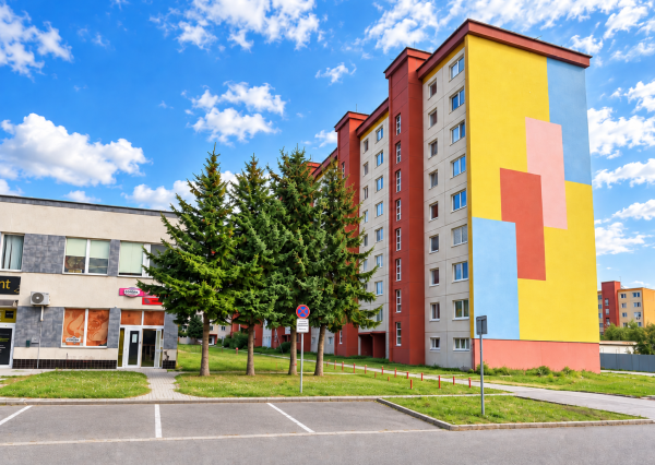 4-izbový byt 88 m² s balkónom, klimatizáciou a variabilnou dispozíciou – Rimavská Sobota
