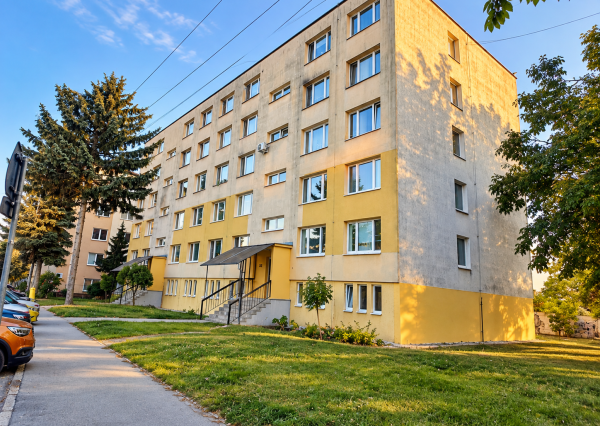 Kompletne zrekonštruovaný a zariadený 1-izbový byt – Dobšinského, Rimavská Sobota