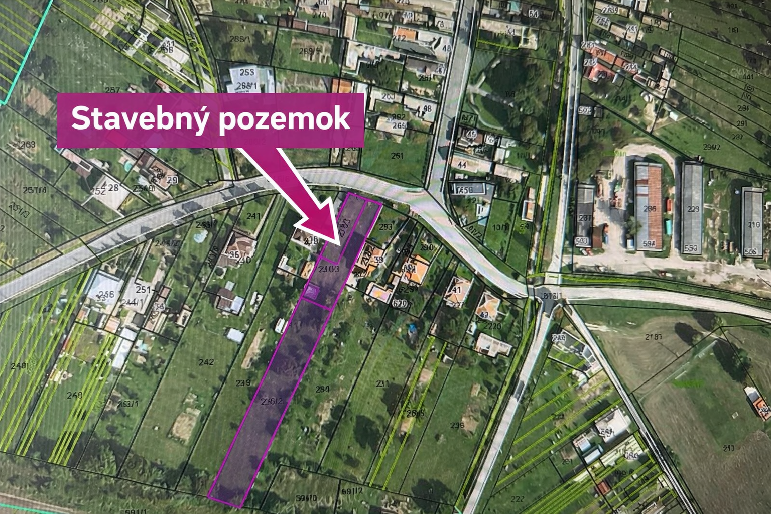 Stavebný pozemok v centre obce Sušany okres Poltár